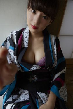 美女不穿衣服直播